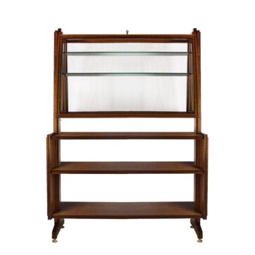 Central set of shelves - showcase