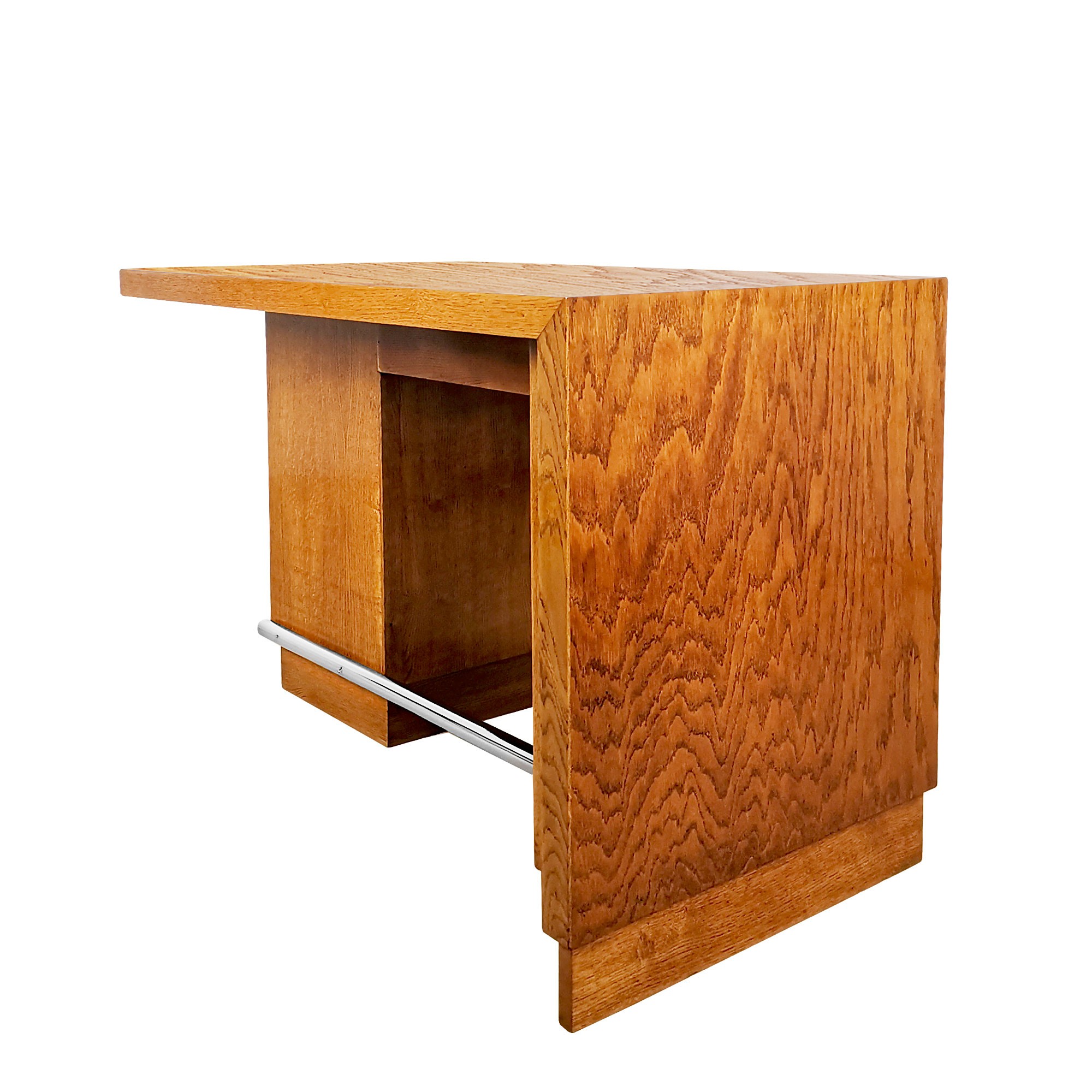 desks